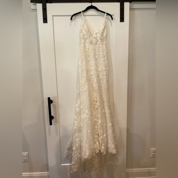 Lovely bride Emmy Mae wedding dress - Picture 10 of 11